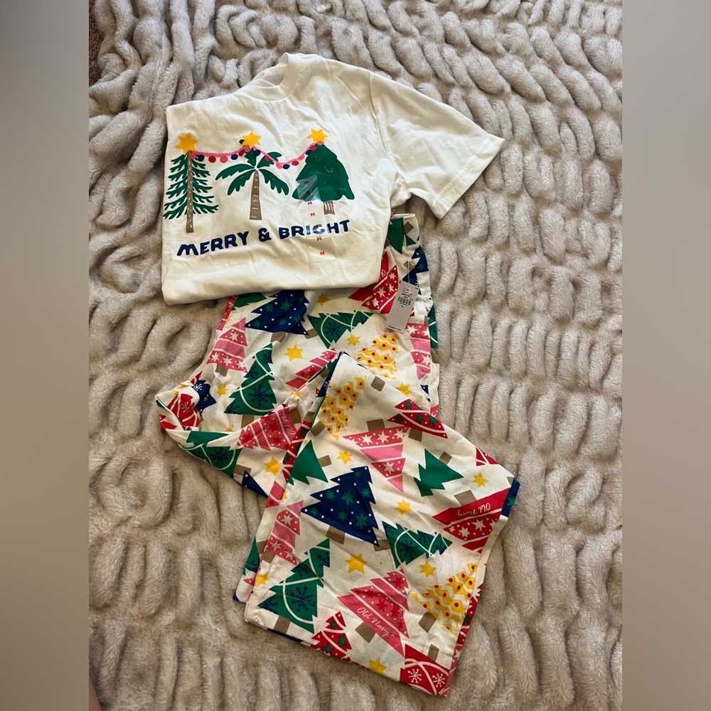 Old Navy Pajama Set - White with Green and Pink Trees
